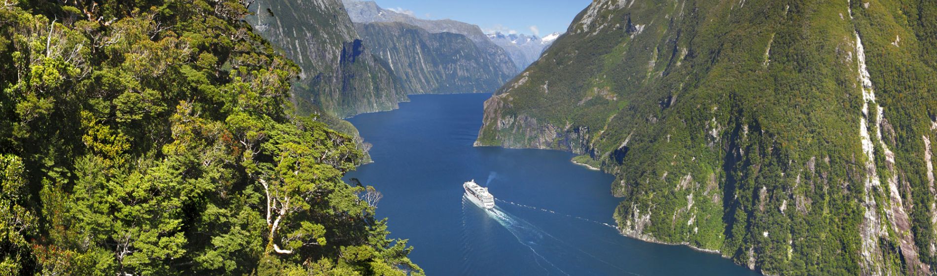 nz_si_milford_sound_4_rob_suisted.jpg
