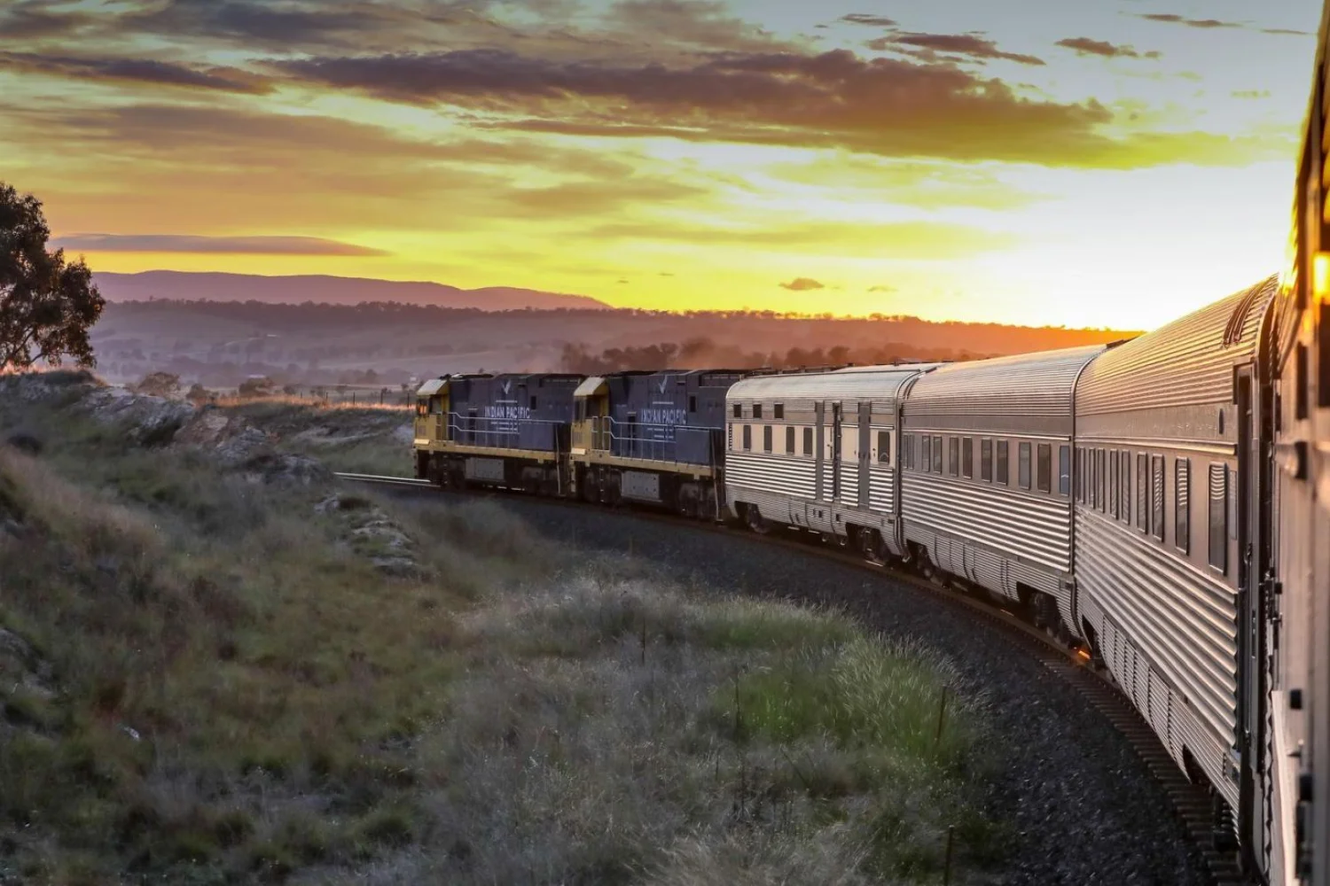 Indian Pacific - Blue Mountains
