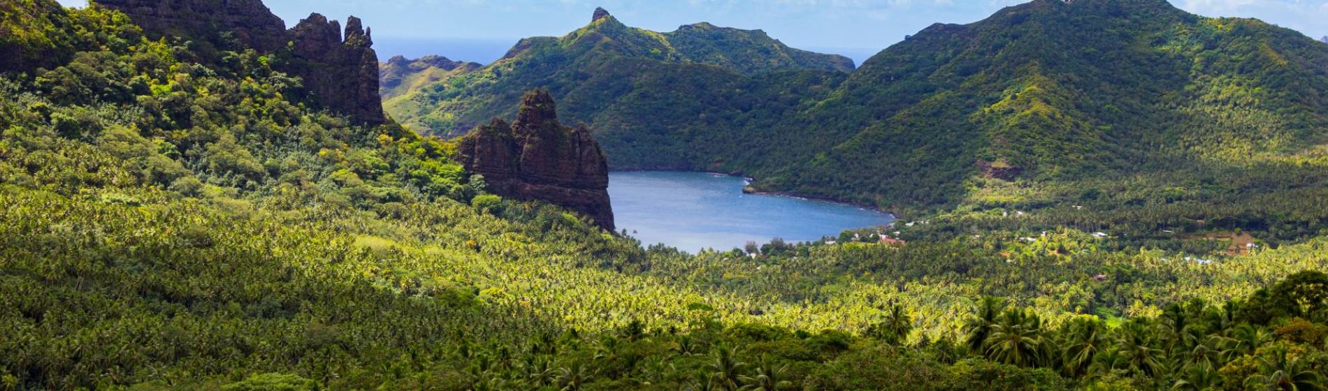 inseln_von_tahiti-frachtschiff_aranui-marquesas_inseln-_copyright_aranui_cruises.jpg