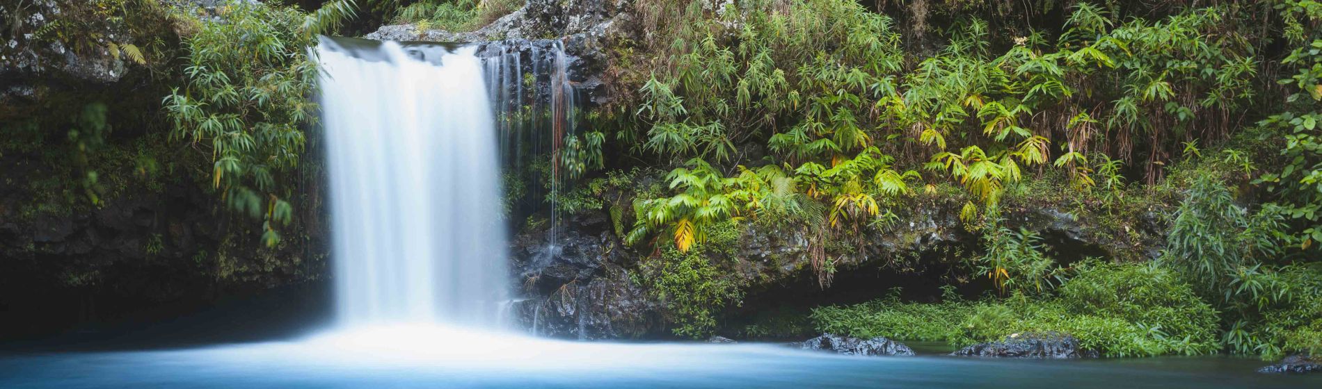 la_r_union_langevin_waterfall.jpg