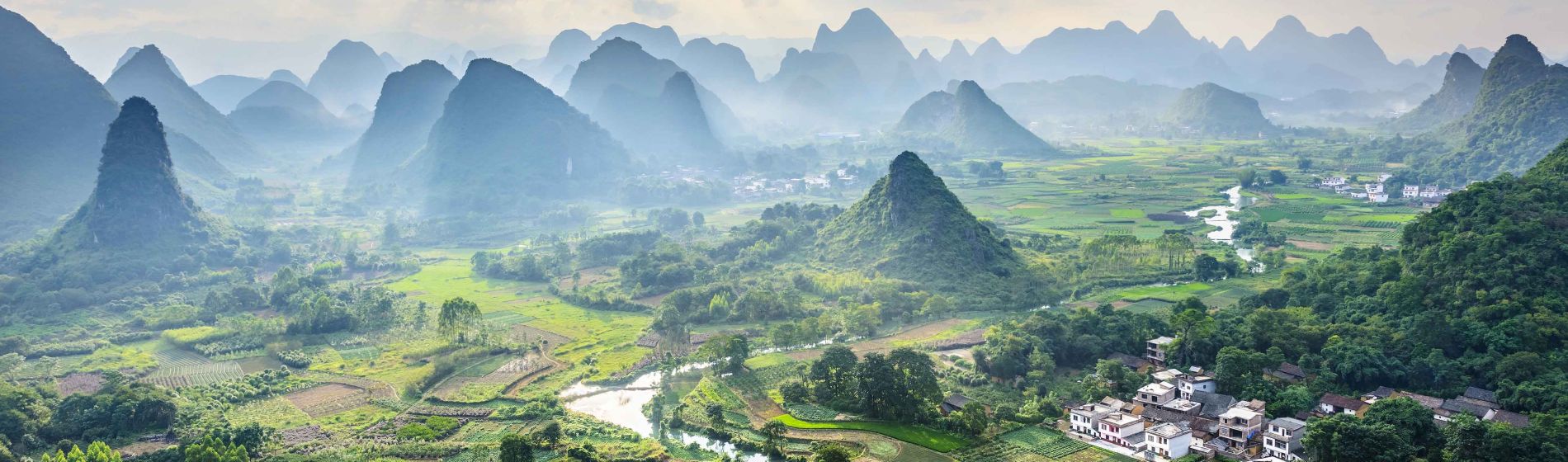 landschaft_von_guilin_li_river_und_karst_berge.jpg